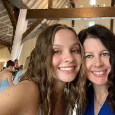 Family wedding weekend! Congratulations to Jessica and Dylan .❤️❤️ (And  hooray for family photos!)