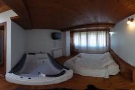 ¿estás planeando una escapada a una casa rural para dos con jacuzzi? Hoteles Con Jacuzzi En La Habitacion En Asturias Lista 2020