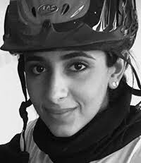 أعلن الشيخ محمد بن راشد آل مكتوم، نائب رئيس دولة الإمارات رئيس مجلس الوزراء حاكم دبي، وفاة أخيه الشيخ حمدان بن راشد آل مكتوم نائب حاكم دبي ووزير المالية الإماراتي. Ù…Ù† Ù‡Ùˆ Ø§Ù„Ø´ÙŠØ® Ø­Ù…Ø¯Ø§Ù† Ø¨Ù† Ù…Ø­Ù…Ø¯ Ø¨Ù† Ø±Ø§Ø´Ø¯ Ø¢Ù„ Ù…ÙƒØªÙˆÙ… Ù…Ù„Ù Ø§Ù„Ø´Ø®ØµÙŠØ© Ù…Ù† Ù‡Ù…