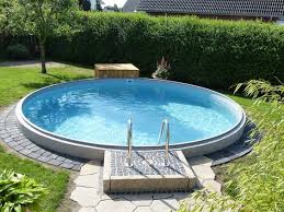 Poolakademie De Bauen Sie Ihren Pool Selbst Wir Helfen Ihnen Dabei Schwimmbader Hinterhof Schwimmbad Designs Pool Im Garten