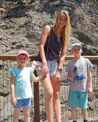 Jun 28, 2021 · v londýně odstartoval třetí grandslamový turnaj sezony. Petra Kvitova Hi Guys Spending Time With My Niece And Nephew Is The Best Kind Of Recovery Have A Great Weekend Facebook