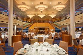 Sapphire also hosts flexible dining where cruisers can most nights feature the multicourse and surprisingly international american table menu, with dishes like smoked chicken quesadillas, vietnamese spring. Carnival Breeze Kreuzfahrten Mit Der Carnival Breeze Online Buchen Bei Oceando De