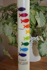 Diese kommunionkerze fällt auf, weil sie so eine außergewöhnliche optik hat. Taufkerze Fischschwarm Regenbogen Kommunionkerz Etsy Kommunionkerze Taufkerze Erstkommunion Kerze