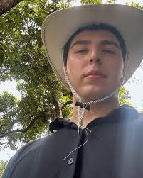 Hello, excellent morning, I want to share with you part of my work with the  oil