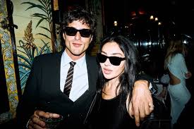 Last night, @wmag and @cartier kicked off #ParisFashionWeek with an intimate  dinner in honor of the house's new ambassador, Jacob Elordi. At the  legendary Brasserie Lipp, stars including @charli_xcx, @teyanataylor,  @chaseinfiniti, @alexconsani, @