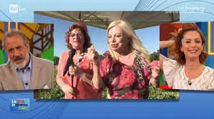 Fino al 2016 la trasmissione si chiamava estate in diretta. Mercoledi 5 Agosto Da Vieste La Vita In Diretta Estate Con Sandra Milo E Debora Ergas Garganotv