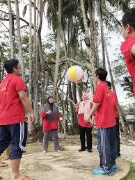 We toke a walk at the park, relax under… Aktiviti Untuk Family Day Fireflies Park Resort Bukit Belimbing Kuala Selangor