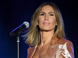 R&b chanteuse vitaa was the first act signed to motown records' fledgling french subsidiary. Vitaa Clothe From Bella Ciao Video Clip Justmerci