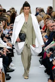 Celine is a luxury french fashion house founded in 1945 by céline vipiana and today under the creative direction of hedi slimane. Celine Spring 2018 Ready To Wear Collection Vogue
