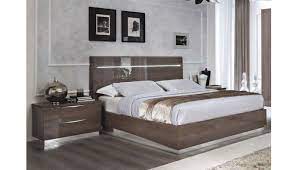 We showcase handmade beds in modern, transitional and traditional styles. Matrix Modern Italian Bed Led Lights