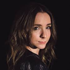 Sarah Midkiff's Instagram, Twitter & Facebook