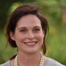 Natasha Irving's Instagram, Twitter & Facebook