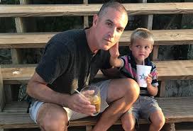 Reese witherspoon and ryan phillippe celebrate their 'wonderful' son deacon's 17th birthday together. All The Facts About Reese Witherspoon S Husband Jim Toth And How Much Money He Makes