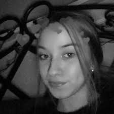 kelsey crowe (@kelseysaywhat)