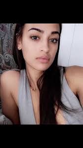 Veronica Beckman's Instagram, Twitter & Facebook