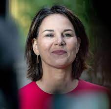 The greens' road to power is a balancing act. Tzkamefkcufjlm
