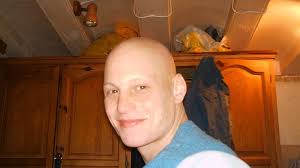 Ángel, Rosa, Juan o Antonia: las vidas que la pandemia se ha llevado