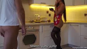 Ballbusting - video 339 - ThisVid.com