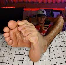 Twitter gay feet