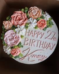 (if you go rouge and decide to plop a few blooms on the cake yourself. It S My First Time Making Buttercream Flowers For This Vegan Carrot Cake I Tried To Recreate U Ashvovoom S Floral Design Baking