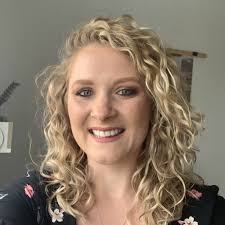 Vicky Lamb's Instagram, Twitter & Facebook