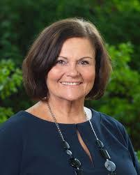 Barbara Edmondson's Instagram, Twitter & Facebook