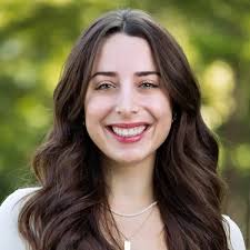 Julia Carlin's Instagram, Twitter & Facebook