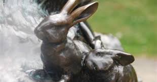 The Rabbits On The Peter Pan Sculpture In Kensington Gardens London Uk Kensington Gardens London Attractions Travel Artwork