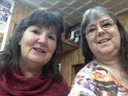 Thank you to all who attended our first Girl Dinner! It was such fun… yummy  food, cocktails and shopping! Thank you to our vendors for taking a chance  to help us create