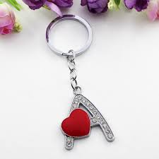 2016 Thời Trang Mới Red Tim Ro Rang Pha Le Ban đầu Thư Keychain Cho Phụ Nữ Tinh Yeu Key Chains Kim Loại Ten Thư Key Ring Gifts Metal Letters Alphabet Necklace