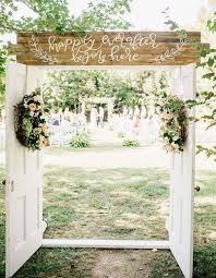 20 Rustic Outdoor Wedding Ceremony Entrance Ideas With Old Doors On A Budget Oh Best Day Ever Ceremony Backdrop Outdoor Outdoor Wedding Entrance Gazebo Wedding Decorations