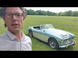 Austin Healey's Instagram, Twitter & Facebook