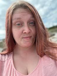 Kimberly Cady's Instagram, Twitter & Facebook