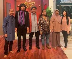 Program sepahtu reunion live 2020 kembali lagi tahun ini dengan membawakan sketsa lawak terbaru mereka. Myartis Com Myartis My Artis Sepahtu Reunion Live Ditunda Kerana Covid 19 Sama Sama Berdoa Sentiasa Dilindungi
