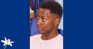 Kerry Cottrell's Instagram, Twitter & Facebook