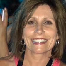 Amber Saitta's Instagram, Twitter & Facebook