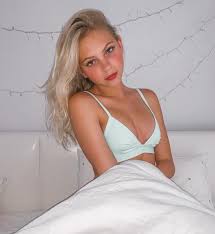 Jordyn Jones Porn Pic - EPORNER