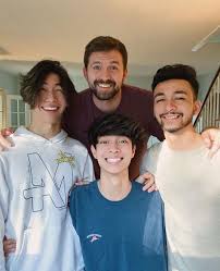 Xpb / james moy photography ltd 23/60 lewis hamilton (mercedes) forrás: Oliver Moy Wiki Age Height Girlfriend Net Worth Family Biography Facts More Bigstarbio