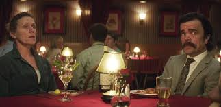 Résultat de recherche d'images pour "three billboards outside ebbing missouri"