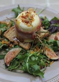 Salade Au Crottin De Chavignol Farci Aux Fruits Secs Et Visite De Sancerre Recettes De Cuisine Crottin De Chavignol Recette