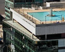 With paulo mendes da rocha set to receive the golden lion at the venice architecture biennale, here's a look at some of his best projects. Paulo Mendes Da Rocha And Mmbb Arquitetos Transform Disused Sao Paulo Tower Block Into Vibrant Leisure Destination Architecture And Design News Cladglobal Com