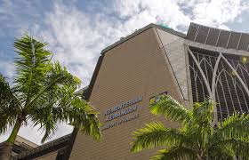 2018, hari keputeraan sultan selangor, hari keputeraan sultan johor, hari keputeraan sultan terengganu, hari keputeraan sultan pahang, cuti hari keputeraan agong 2018, hari keputeraan sultan kelantan 2018, hari keputeraan agong di kedah dipinda harian metro via. Poster Kuning Diraja Warnai Ibu Negara Sempena Hari Keputeraan Agong Selangorkini