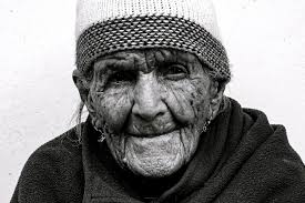 Hoy cumplo 29 años y el mejor regalo que pude tener fue conocer a casi toda  mi familia y pasar tiempo con ellos. Ella es mi bisabuela Juanita, tiene  104 años y