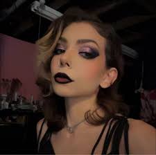 Ashlee Dahlberg said it all started when her 8-year-old son, Liam, came  home from school with a headache in April.  https://www.wcnc.com/article/news/health/lowell-indiana-mom-haemophilus-influenzae-bacteria-son-liam-death-vaccination/531-8361bd07-4d2c  ...