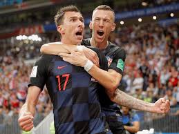 Volg hier de live voetbalverslaggeving van de rode duivels, eerste en tweede klasse, champions league, premier league, bundesliga, eredivisie en meer. Livez Stream Voetbal Gratis Bereik Je Fans Via Livestream Met Facebook Live