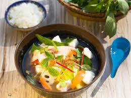 Suss Saure Fischsuppe Aus Kambodscha Rezept Rezepte Kambodschanische Rezepte Und Suppen