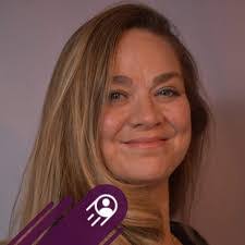 Darcy Cochran's Instagram, Twitter & Facebook