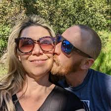 Does anybody in Sonora, CA sell a smoked turkey leg?