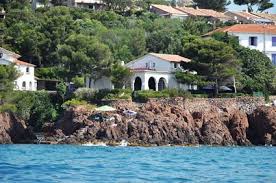 Tarif cu toate taxele incluse! Casa De Vacanta Agy135 3 Coasta De Azur Cazare La Casa De Vacanta Agy135 3 Coasta De Azur