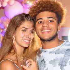 Ex novio de Lina Luaces la traiciona luego de alzarse con la corona Miss  Cuba. Video en 1er comentario